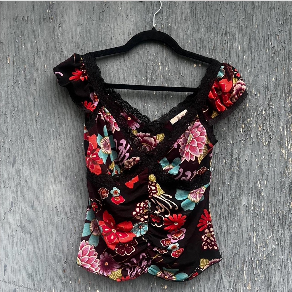 Floral Black Lace Trim Top